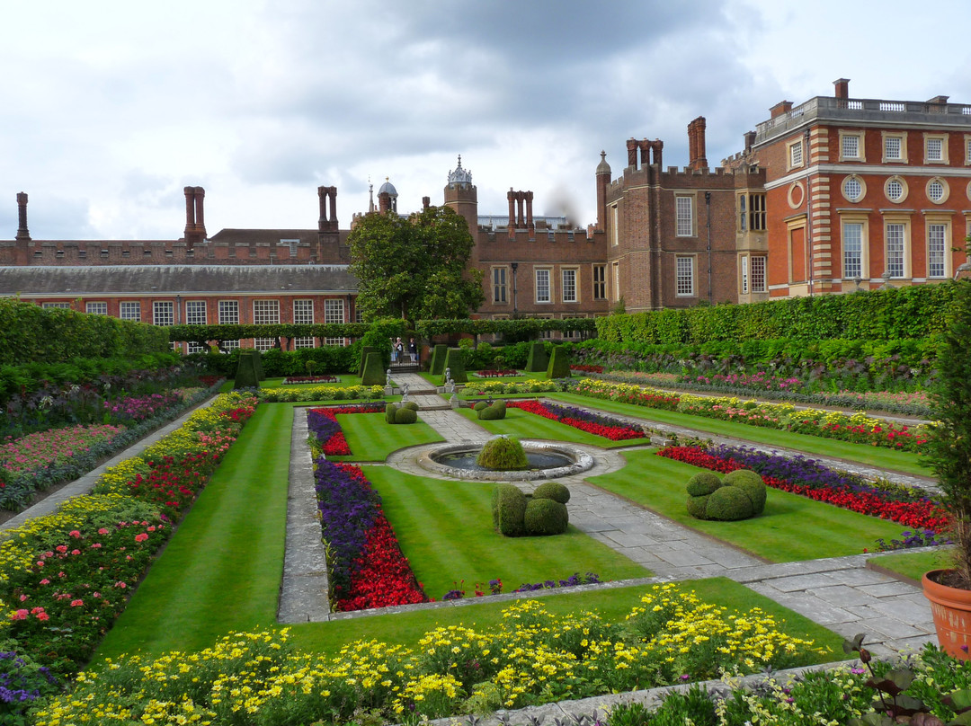 Hampton Court by Bike景点图片