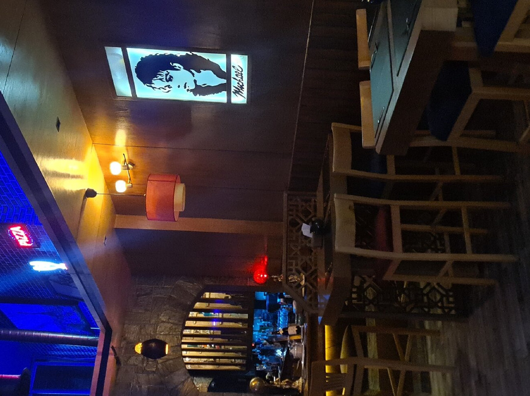 Restaurant Lounge Le Bureau