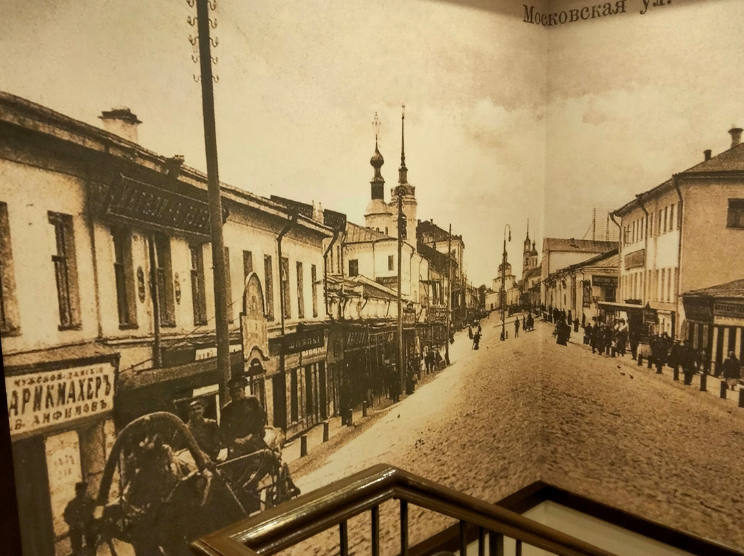 U Zolotykh Vorot主图