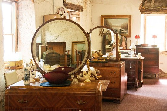 Old Stone Mill Antiques and Treasures-Chepachet必去景点
