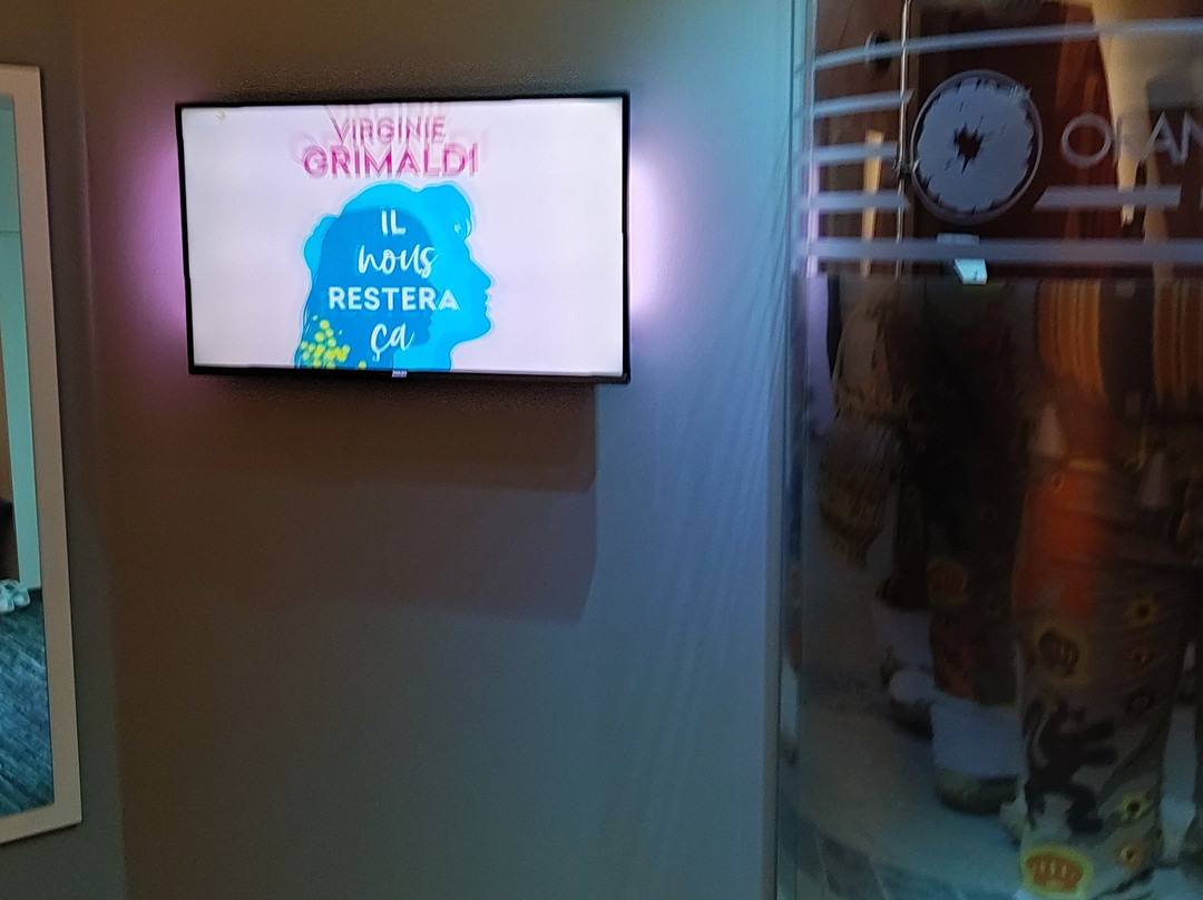 Orange Hotel主图