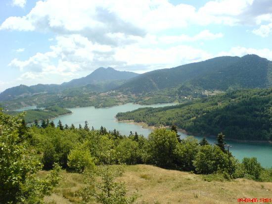 Lake Plastira-Krioneri必去景点