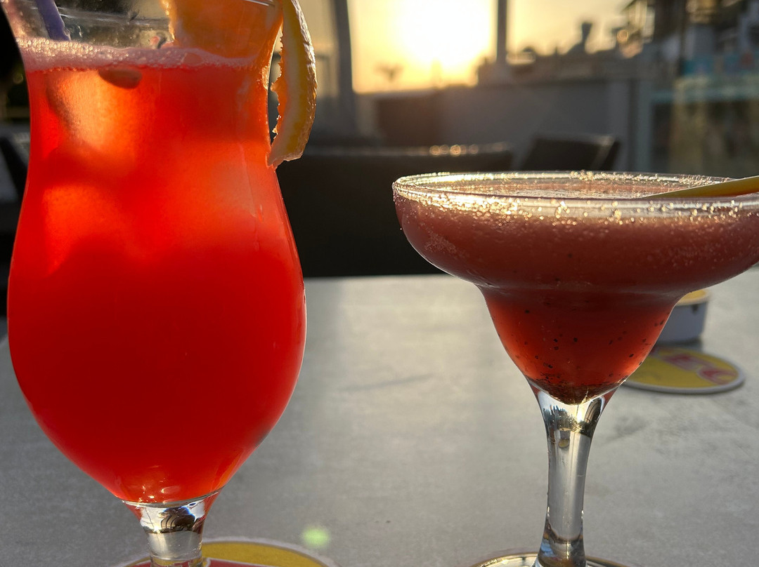 Neptune Hotel Apartments主图