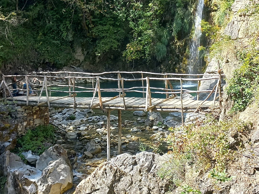 Balta di Stringa Waterfalls-Iliochori必去景点