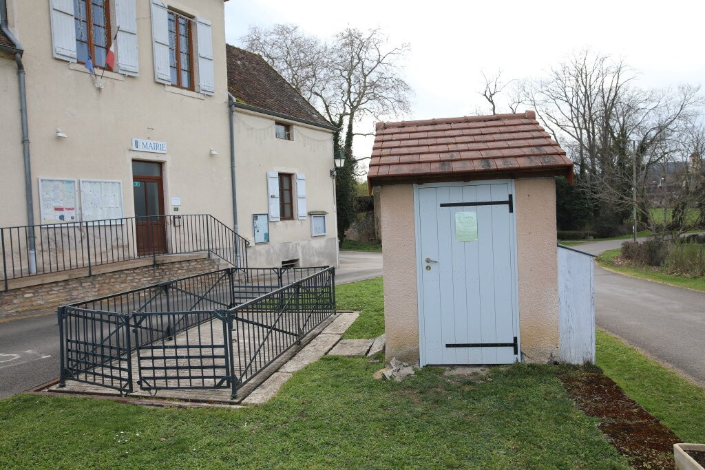 Poids public de Curtil-sous-Burnand-Curtil-sous-Burnand必去景点