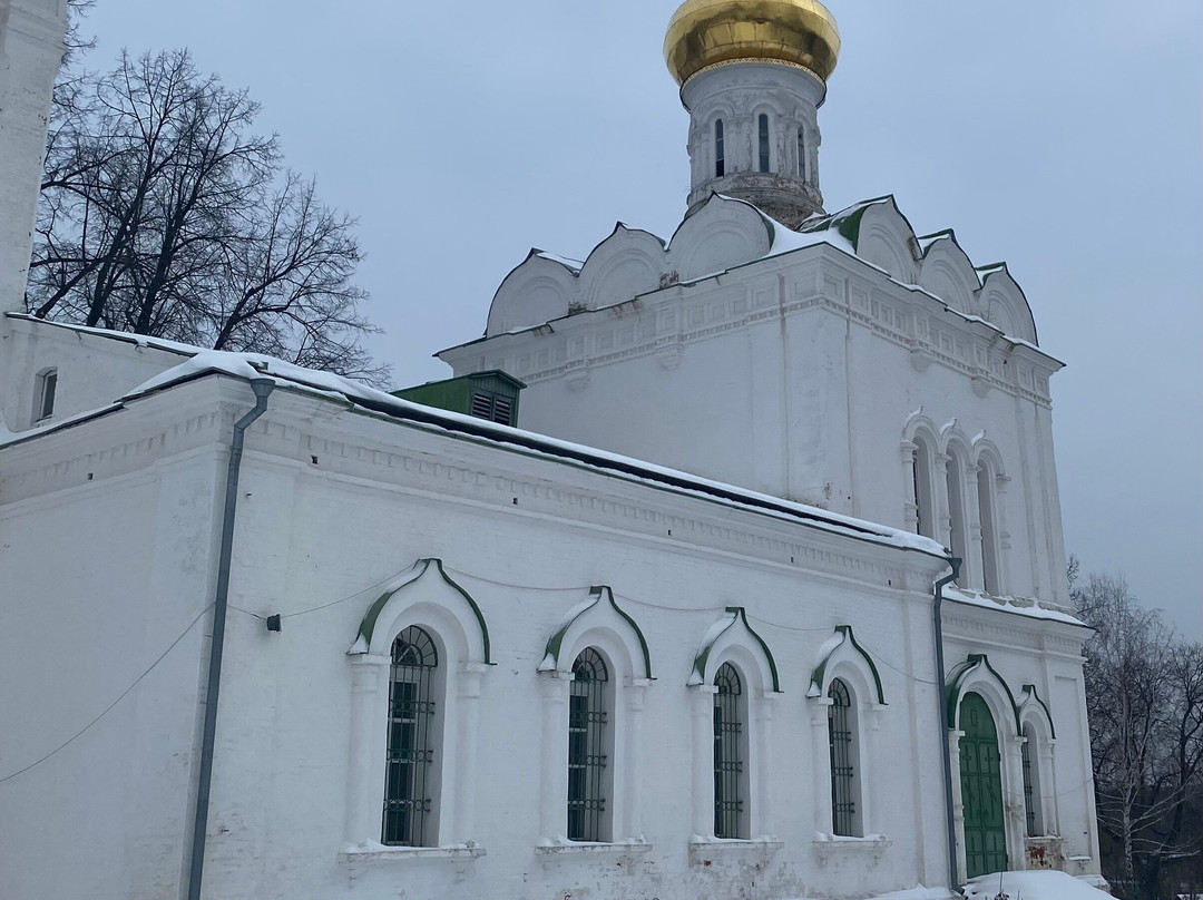 Transfiguration Church in Buzharovo景点图片