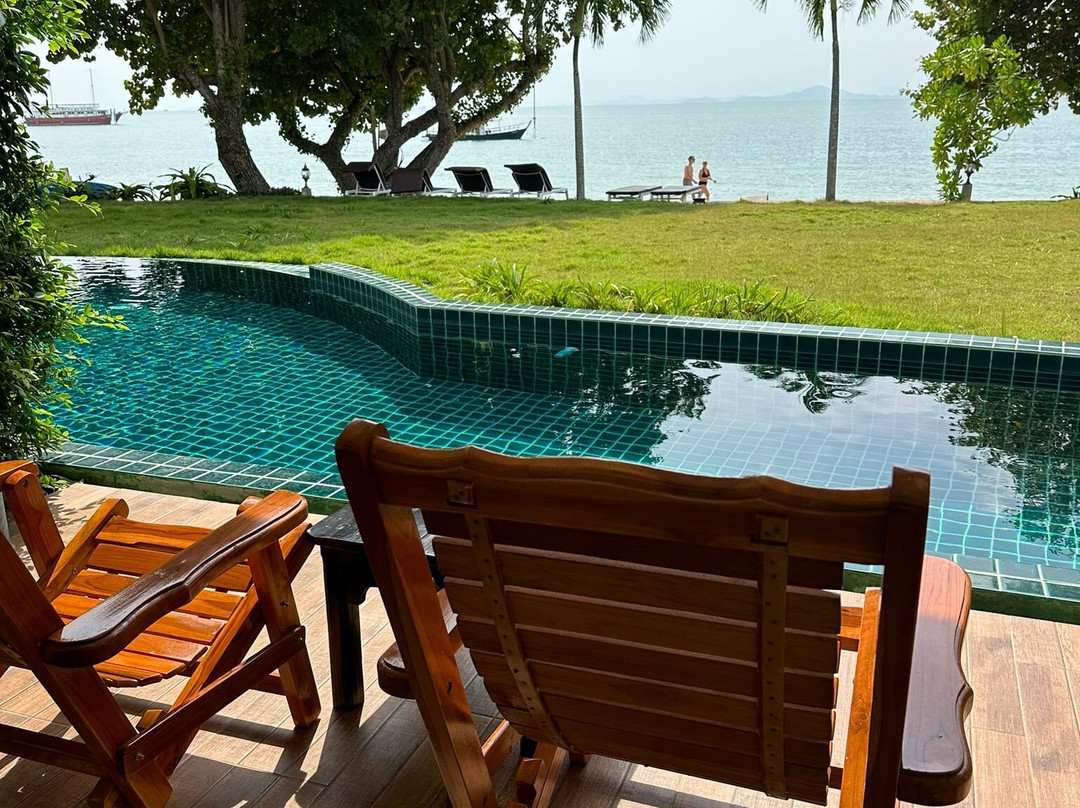 姚艾海滩度假村主图