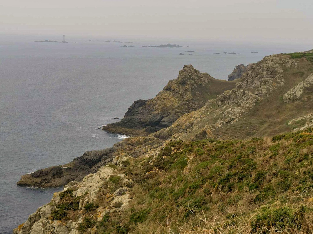 Pleinmont Observation Tower景点图片
