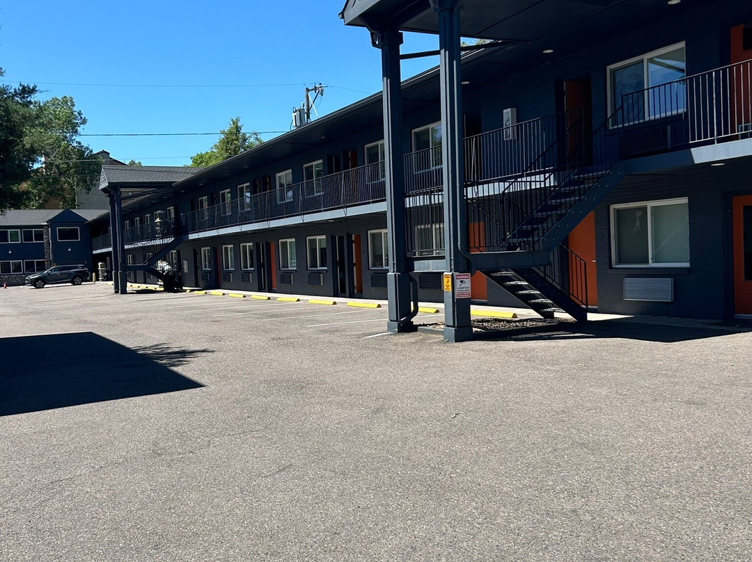 Basecamp Boulder主图