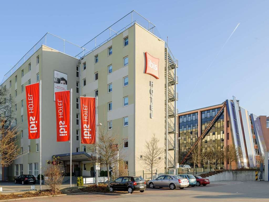 宜必思斯图加特机场会展中心酒店主图