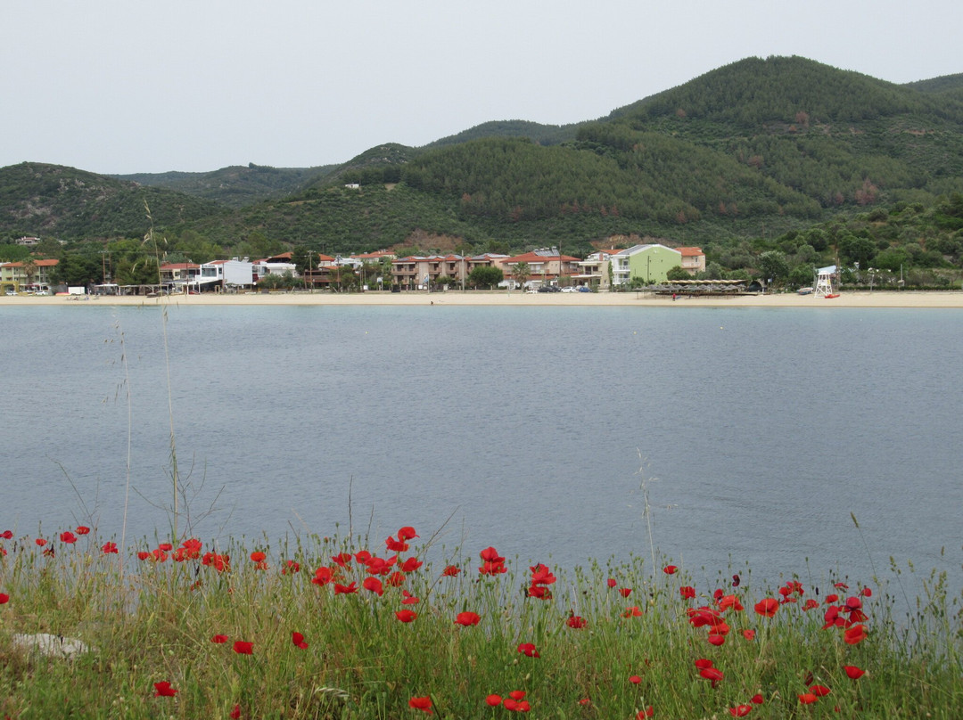 Toroni Beach-托罗尼必去景点