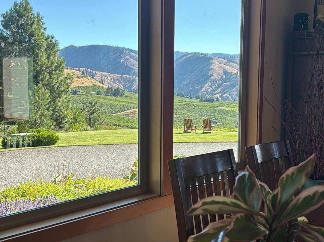 Cascade Valley Inn Bed & Breakfast主图