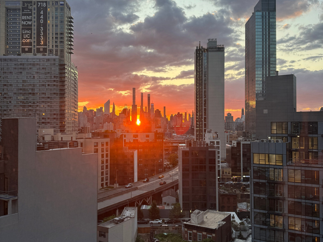 Aloft Long Island City-Manhattan View主图