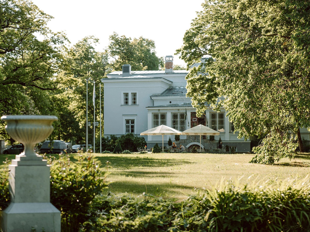 Saka Manor Restaurant
