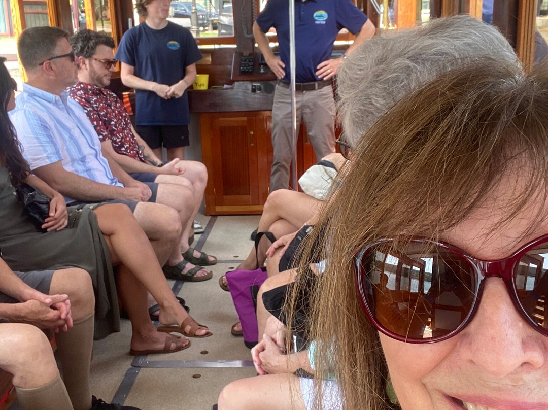 Pat II Keuka Tour Boat景点图片