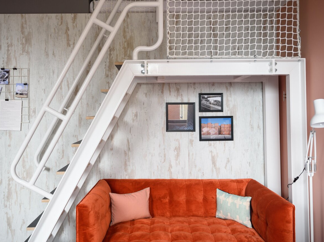 Room2 Southampton Hometel主图