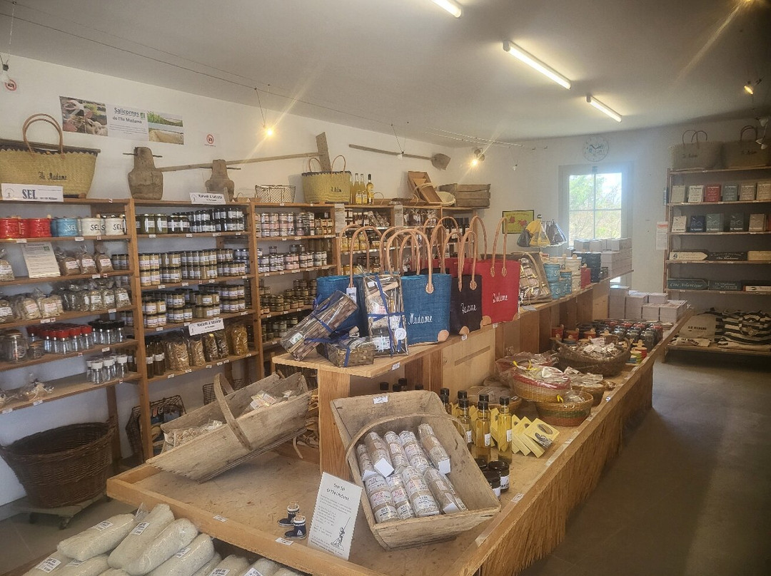 Port-des-Barques餐馆和美食-Ferme Aquacole De L'île Madame