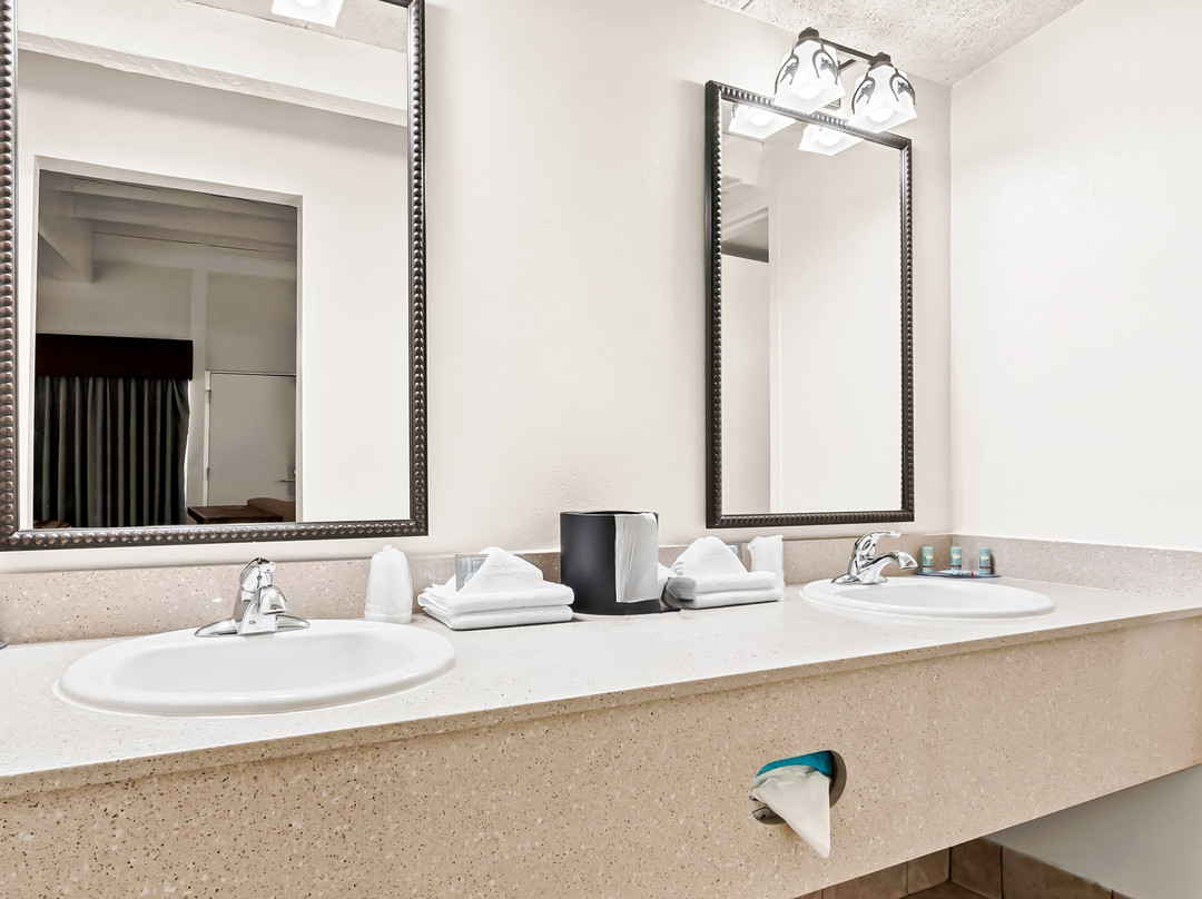 Best Western Outlaw Inn主图