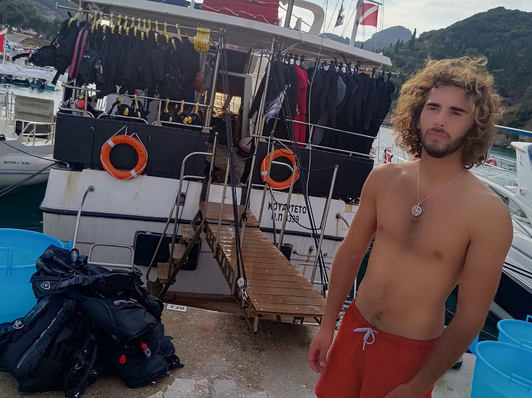 Achilleon Diving Center-Paleokastritsa必去景点