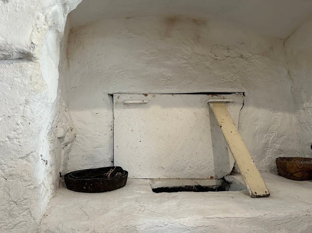 Gioras Wood Medieval Mykonian Bakery景点图片
