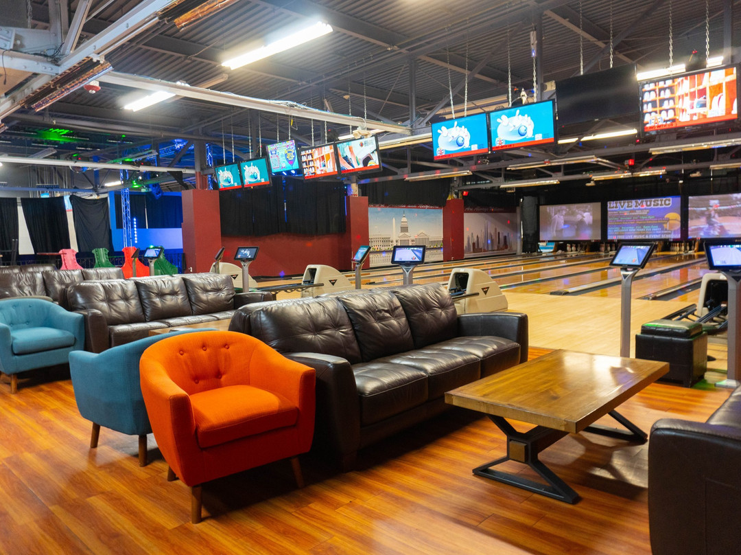 Arnold's Family Fun Center-Oaks必去景点