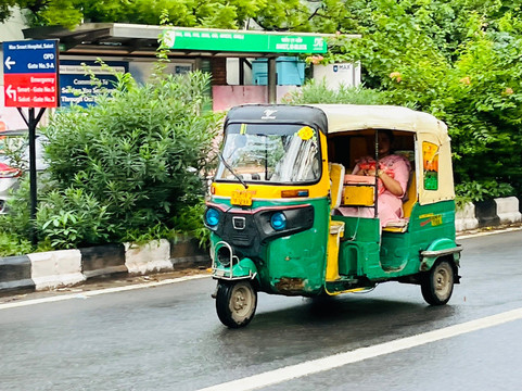 Jindal Tours-阿格拉必去景点