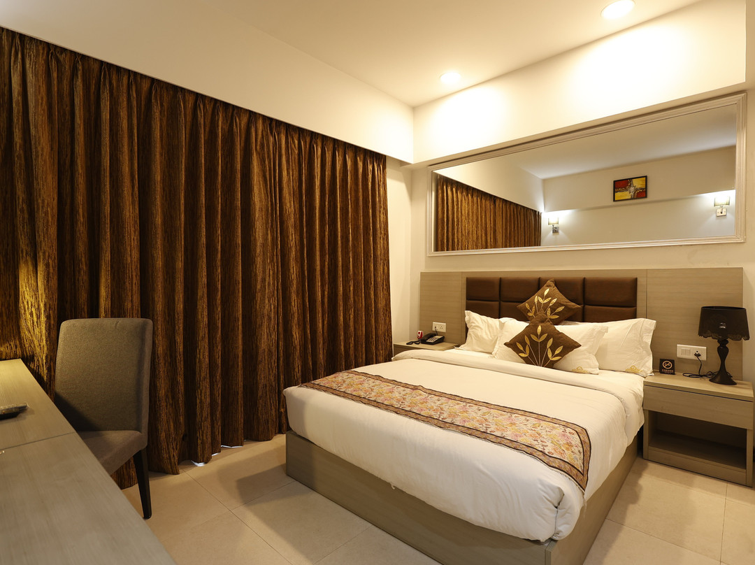 Aristocrat Hotel主图