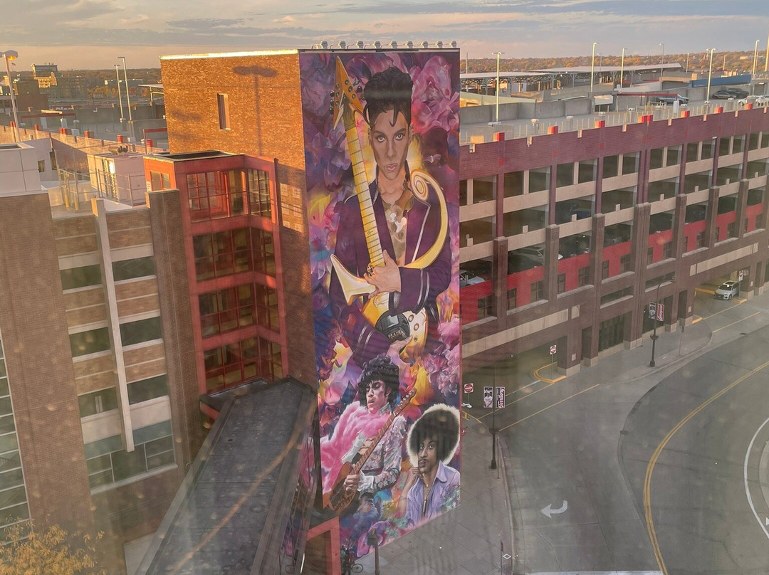 Hampton Inn & Suites Minneapolis/Downtown主图