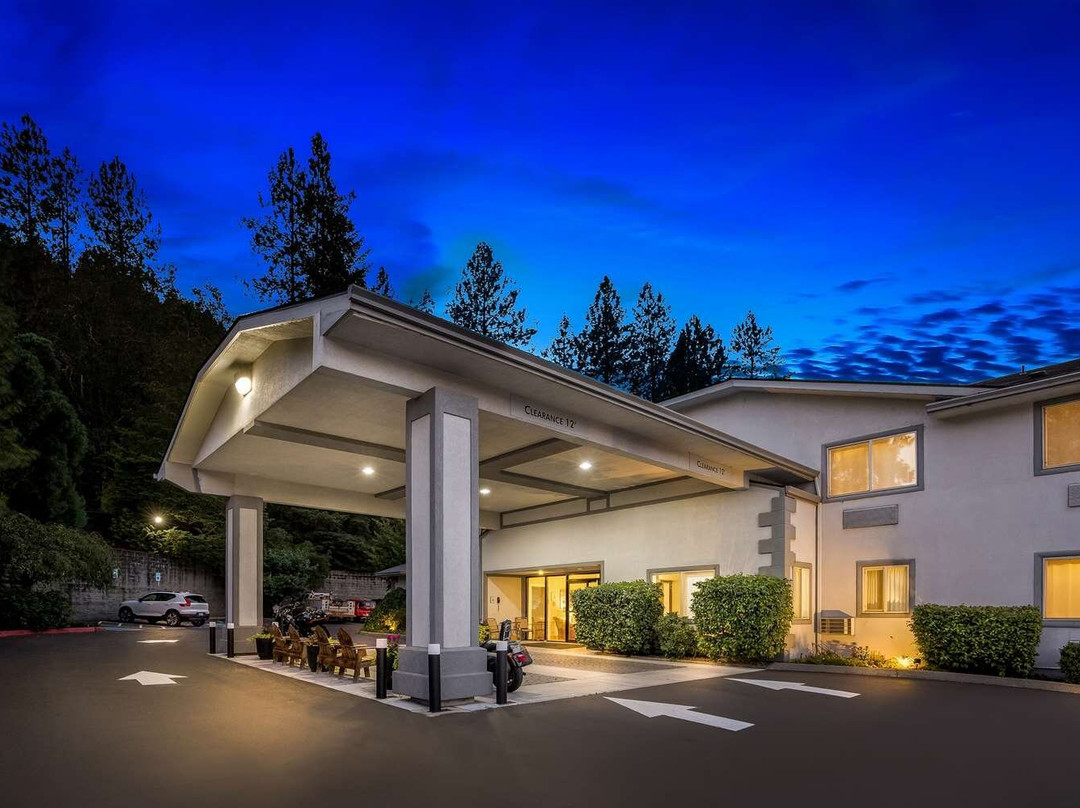 Best Western Inn At The Rogue主图