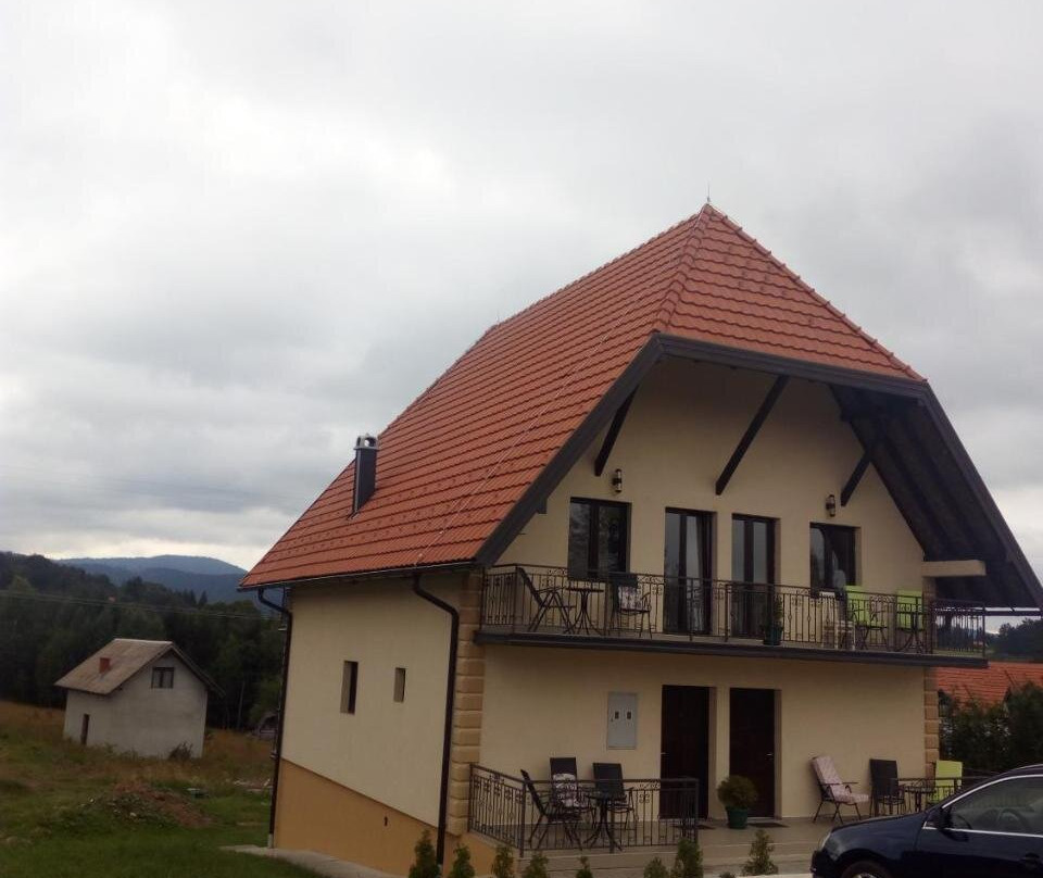 Apartmani Tarsko Sunce