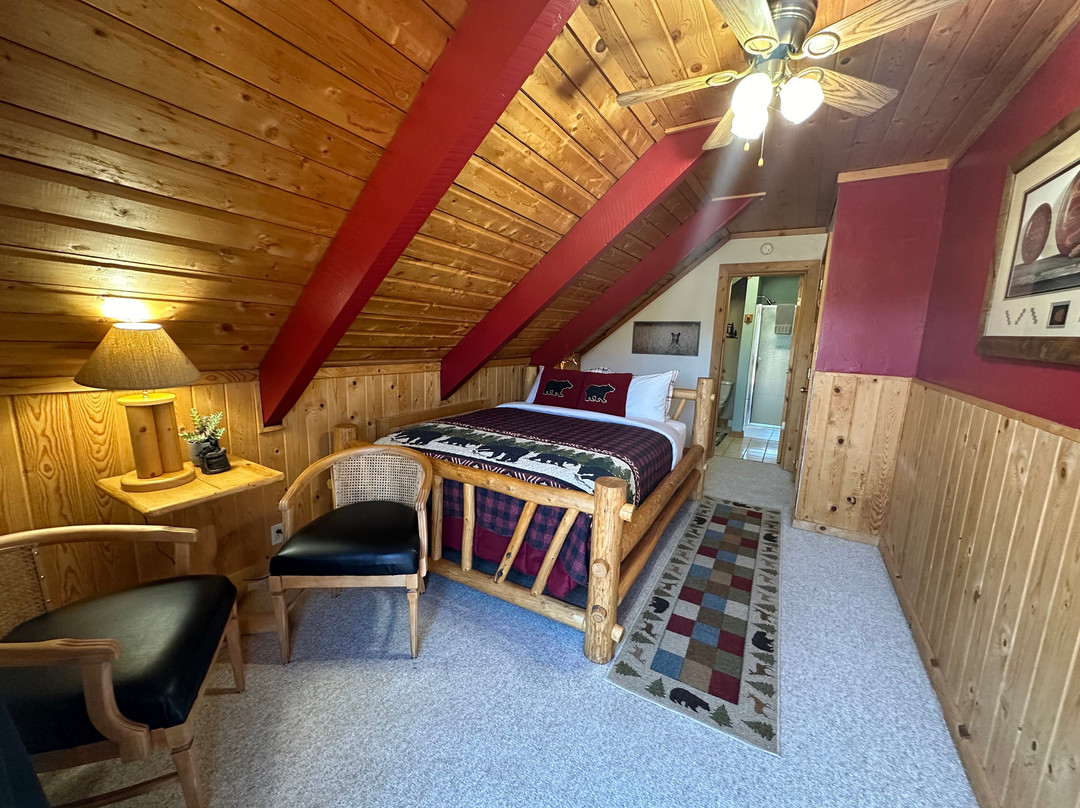 皮尔山乡村旅馆和小屋主图