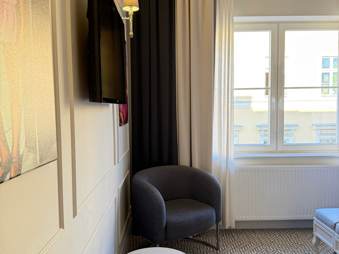 Amber Design Residence主图