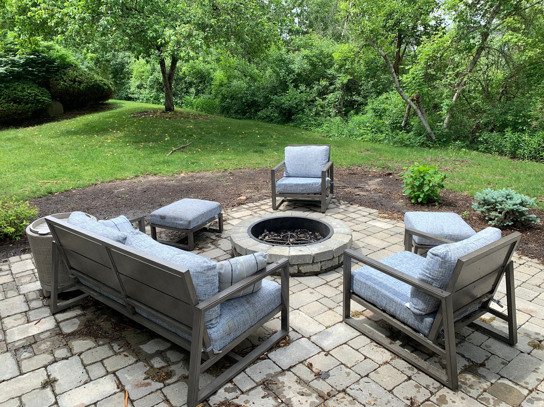 HomeTowne Studios by Red Roof East Lansing - Okemos主图