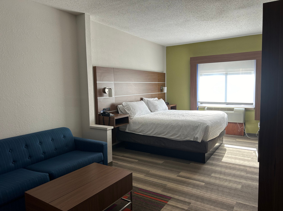 Holiday Inn Express & Suites Suffolk By IHG主图