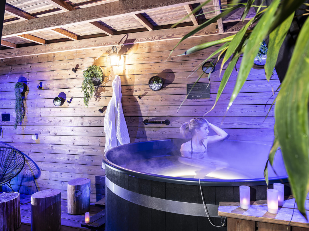 Appart Hotel Glam88 Suites Avec Spa Et Sauna Privatif