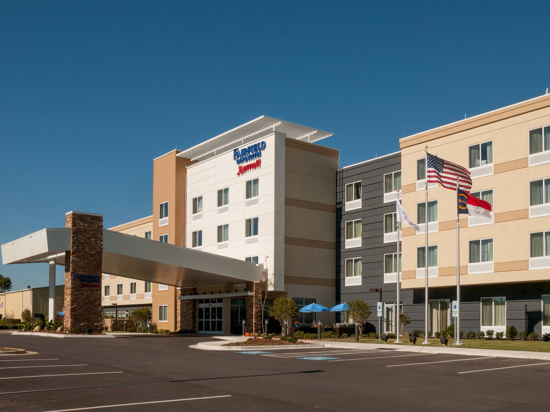 Fairfield by Marriott Inn & Suites Fayetteville North主图