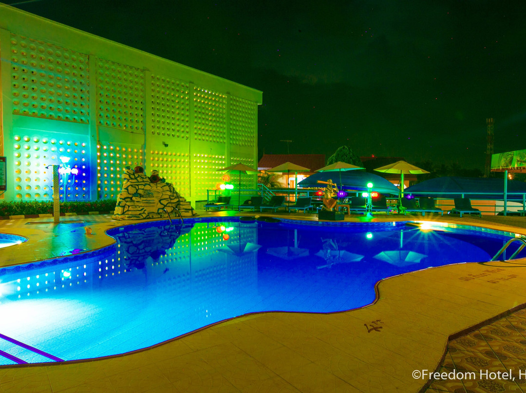 Freedom Hotel - Ho主图