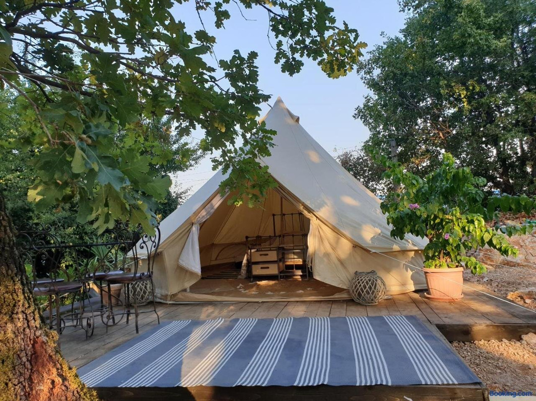 Rock Oak Camp