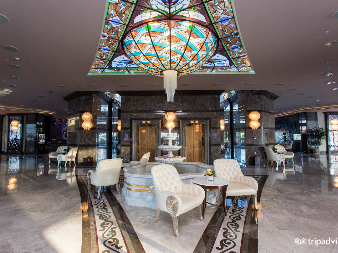 Merit Royal Premium Hotel Casino & Spa