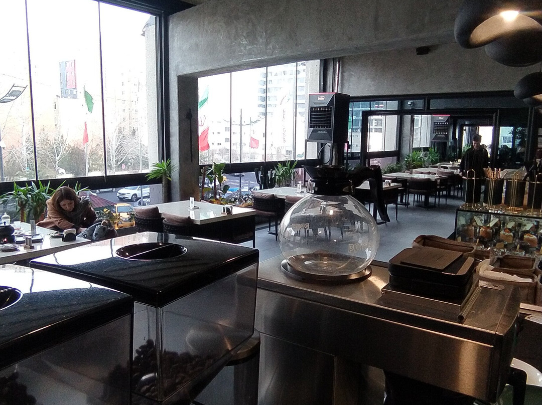 Cafe And Restaurant Regnum