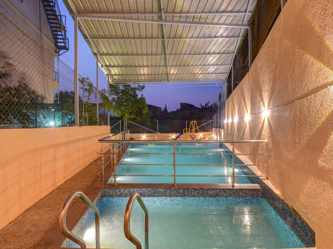 Hotel Padmavati Palace