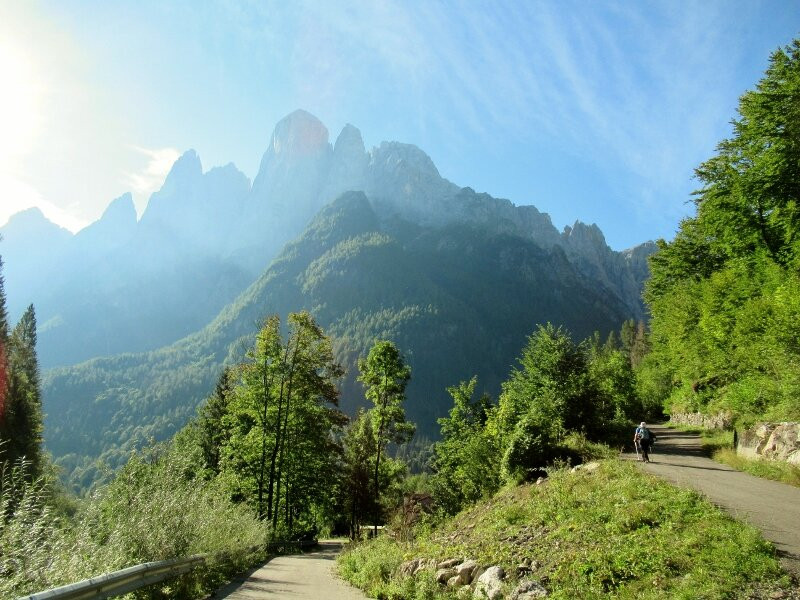 Valle di San Lucano景点图片