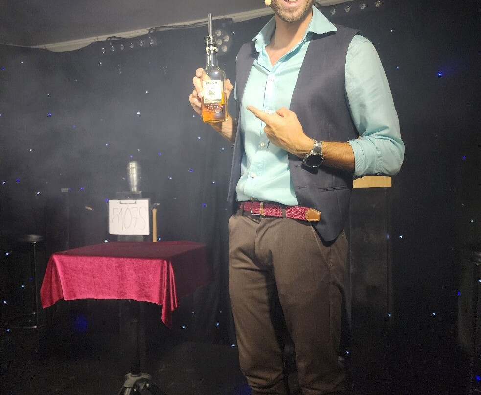 Barbados Magic Lounge-圣罗伦斯峡必去景点