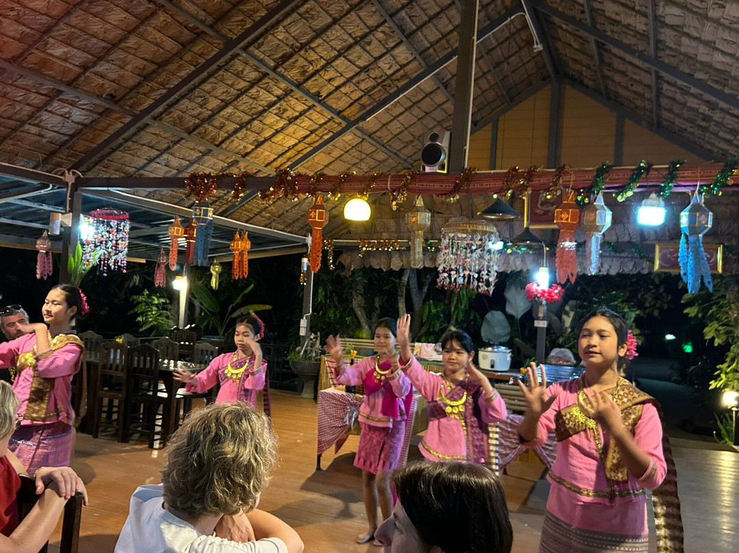卡伦生态小屋旅馆主图