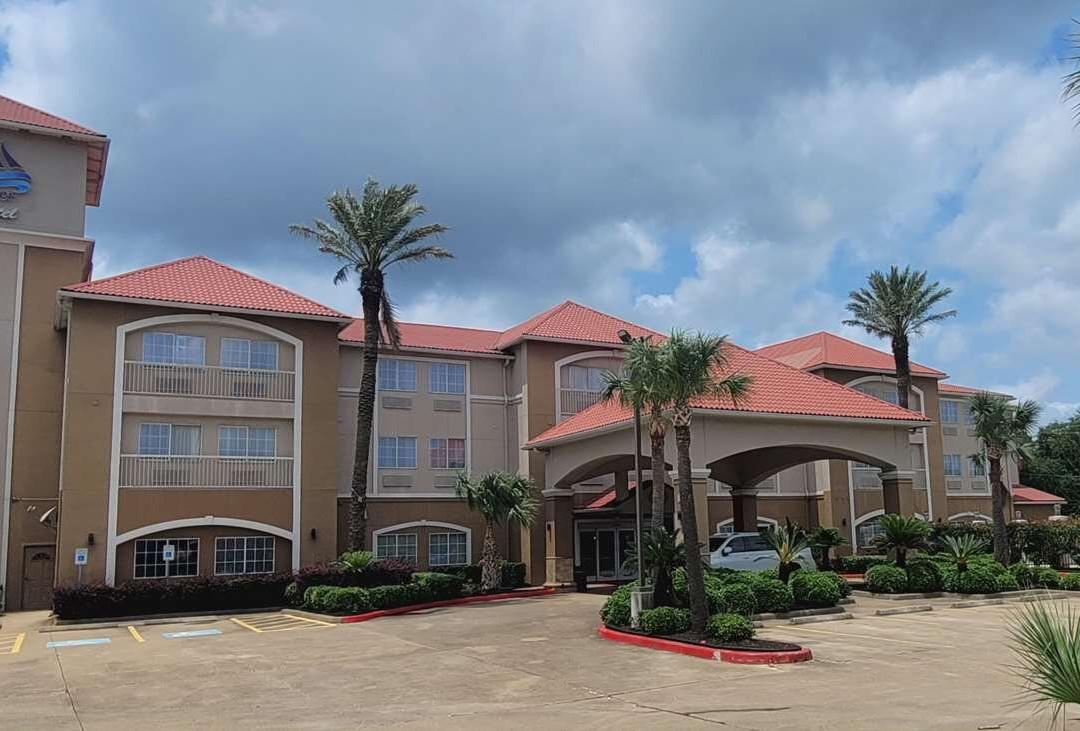 Seabrook酒店住宿-Kemah Edgewater Hotel, SureStay Collection By Best Western