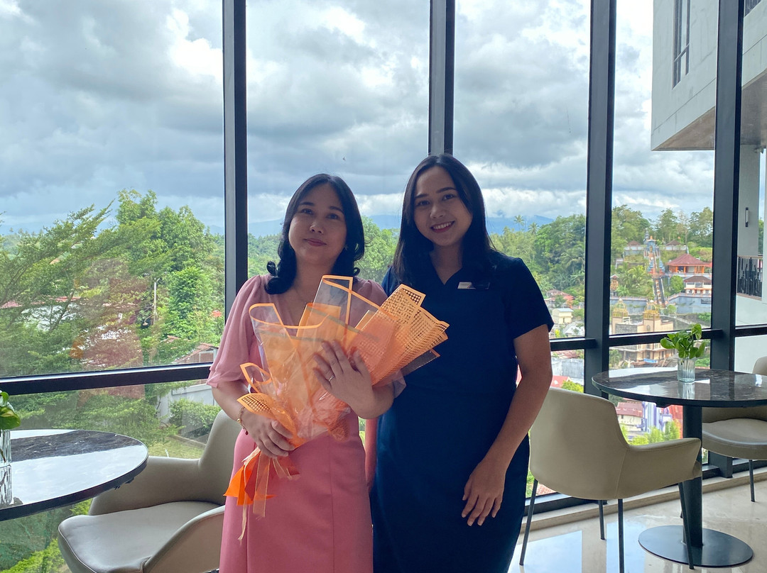 Luwansa Hotel and Convention Center Manado主图