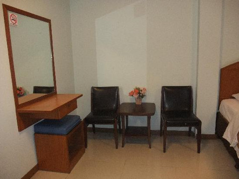 便利度假酒店主图