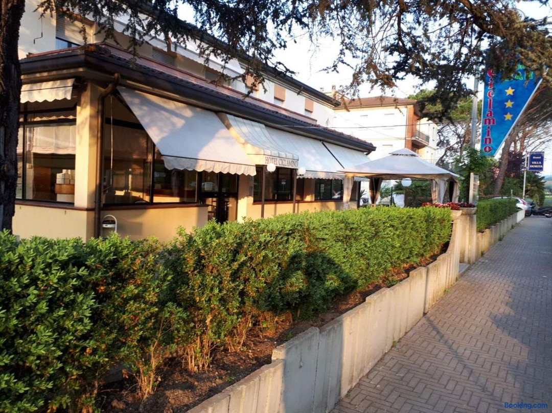 Riolo Terme酒店住宿-Hotel Ciclamino