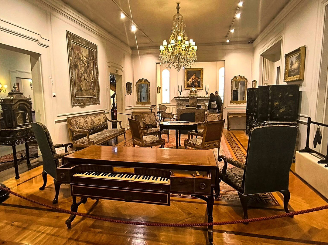 Museu Medeiros E Almeida-里斯本必去景点