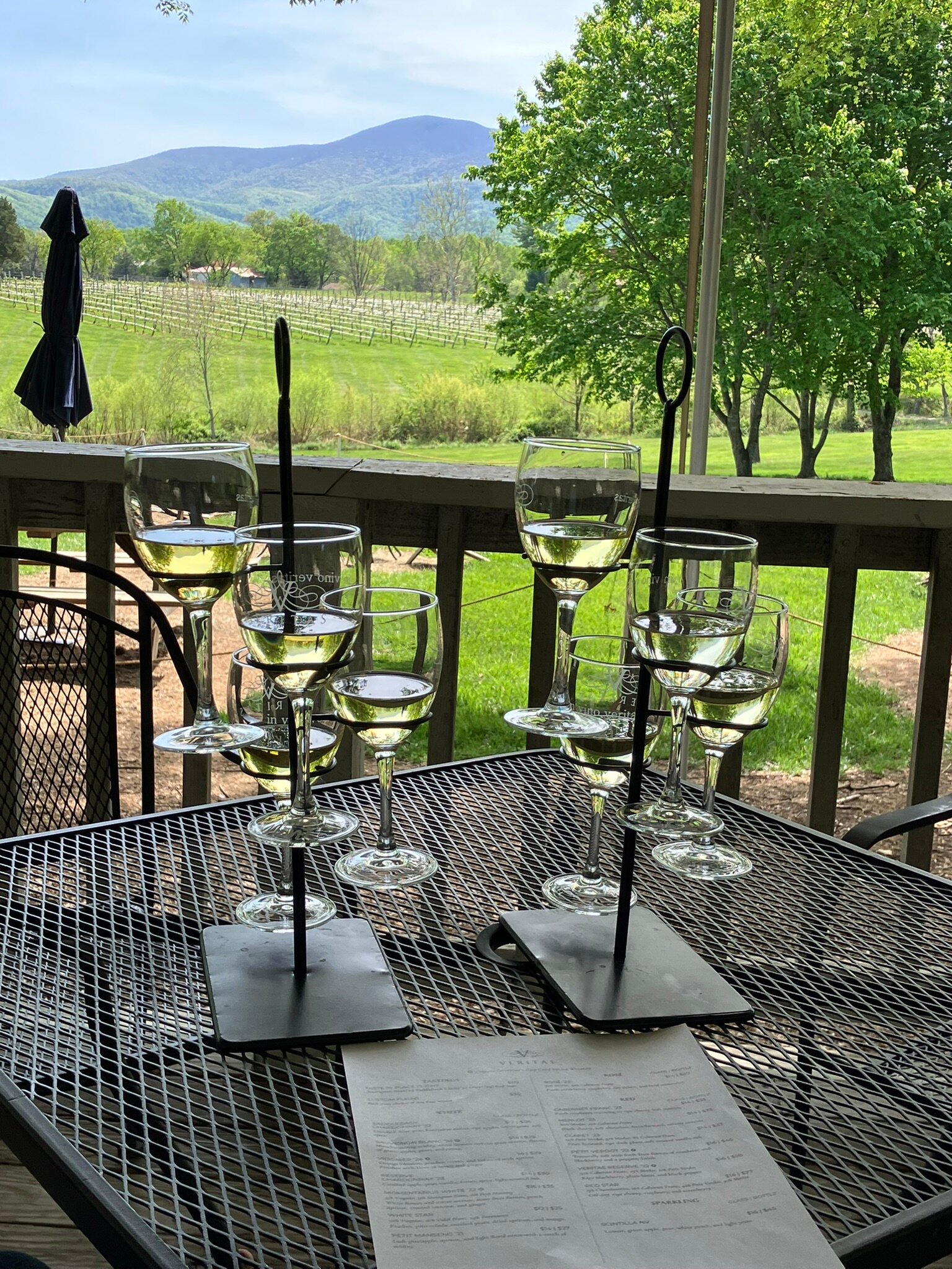 The Crossroads Inn-官方